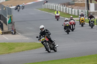 Vintage-motorcycle-club;eventdigitalimages;mallory-park;mallory-park-trackday-photographs;no-limits-trackdays;peter-wileman-photography;trackday-digital-images;trackday-photos;vmcc-festival-1000-bikes-photographs